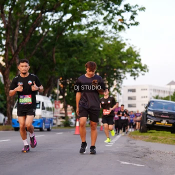 Runner Photo 3834713