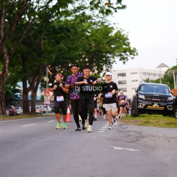 Runner Photo 3834762