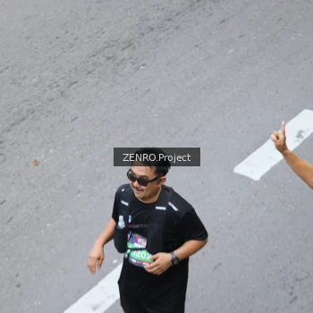 Runner Photo 3834772