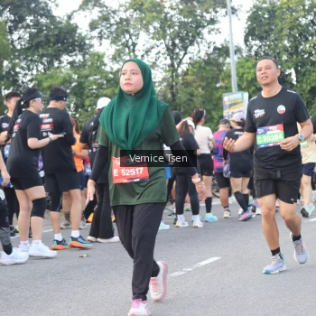 Runner Photo 3834781