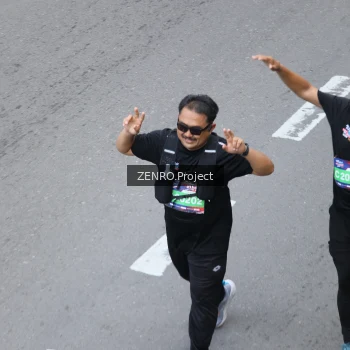 Runner Photo 3834785