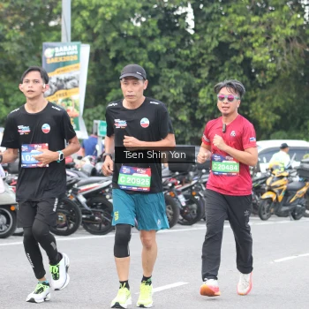 Runner Photo 3834789
