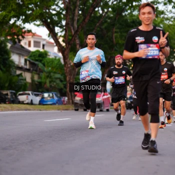 Runner Photo 3834897
