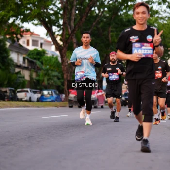 Runner Photo 3834909