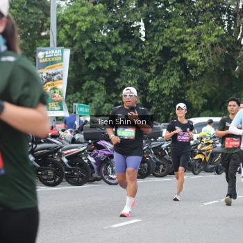 Runner Photo 3835078