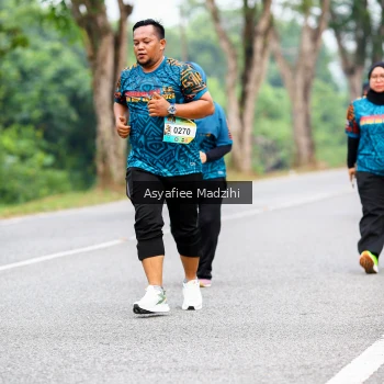 Runner Photo 3835165