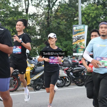 Runner Photo 3835178