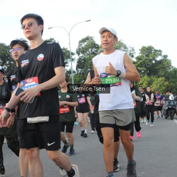 Runner Photo 3835184