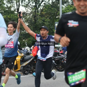 Runner Photo 3835194