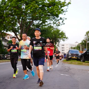 Runner Photo 3835198