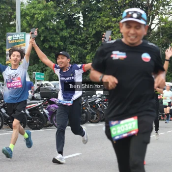Runner Photo 3835210