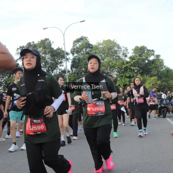 Runner Photo 3835211
