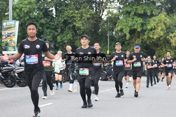 Runner Photo 3835344