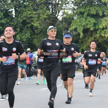 Runner Photo 3835402