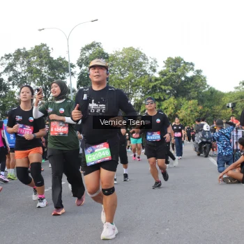 Runner Photo 3835405