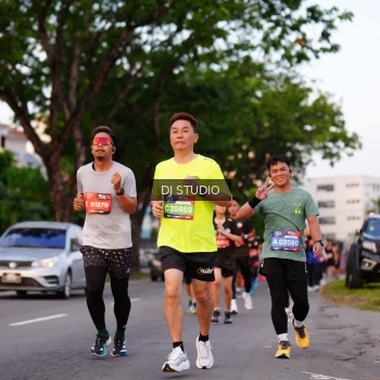 Runner Photo 3835443