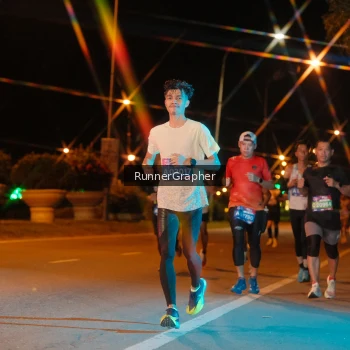 Runner Photo 3835444