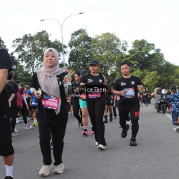 Runner Photo 3835464