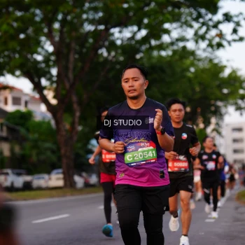Runner Photo 3835466