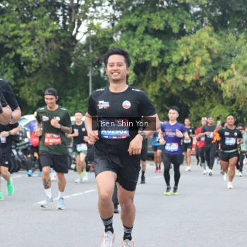 Runner Photo 3835468