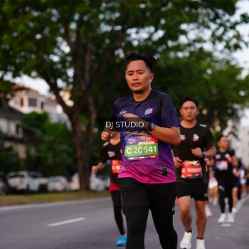 Runner Photo 3835478