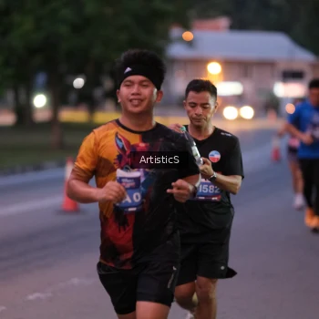 Runner Photo 3835506