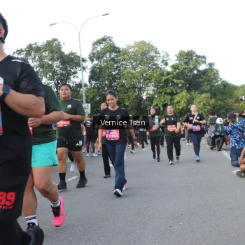 Runner Photo 3835515