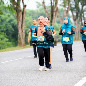 Runner Photo 3835537