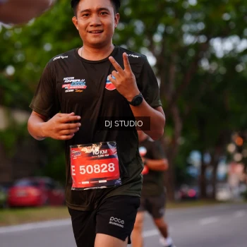 Runner Photo 3835546