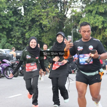 Runner Photo 3835639
