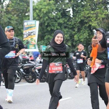Runner Photo 3835659