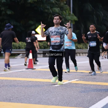 Runner Photo 3835665