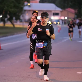 Runner Photo 3835685
