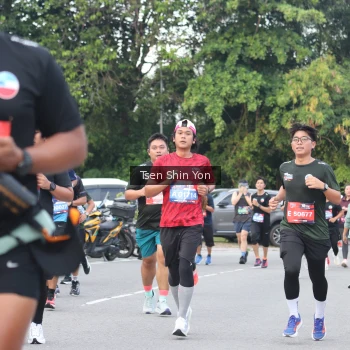 Runner Photo 3835687