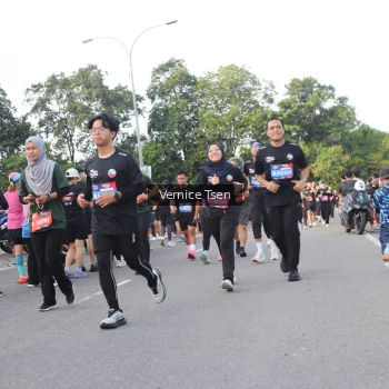 Runner Photo 3835688