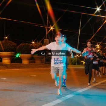 Runner Photo 3835690