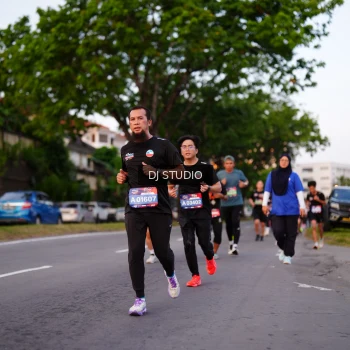Runner Photo 3835691
