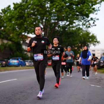 Runner Photo 3835709