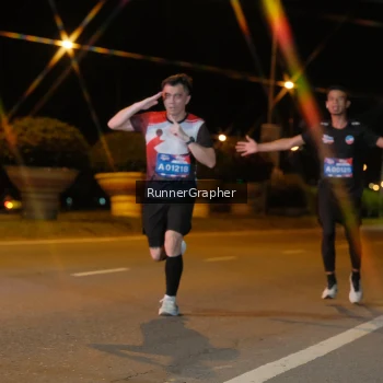 Runner Photo 3835714