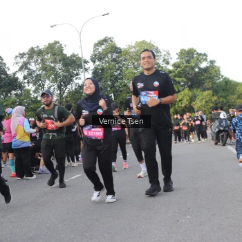 Runner Photo 3835721