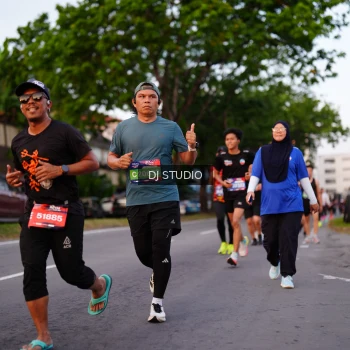 Runner Photo 3835758