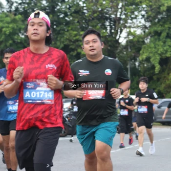 Runner Photo 3835761