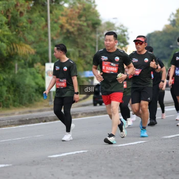 Runner Photo 3835764