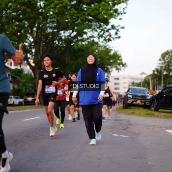 Runner Photo 3835768