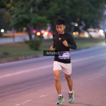 Runner Photo 3835777