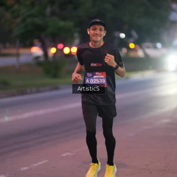 Runner Photo 3835779