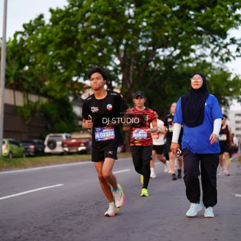 Runner Photo 3835797