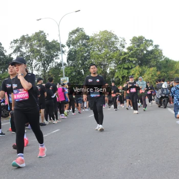 Runner Photo 3835811