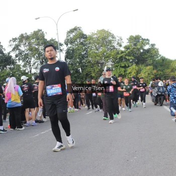 Runner Photo 3835835