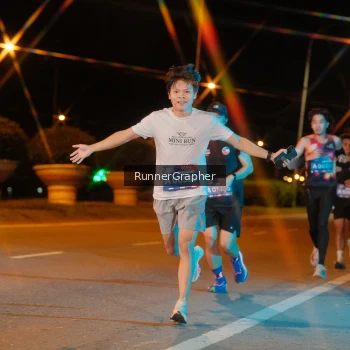 Runner Photo 3835851